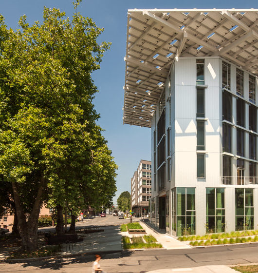 September 2017 Energy Engineering Forum – Does This Make Sense Anymore? – Energy Efficiency in a Market Awash With Low-Cost Power